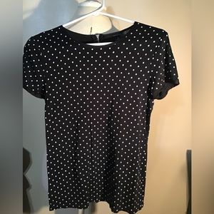 Women’s size extra small Ann Taylor black and white top cc